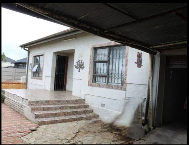 5 BEDROOM HOUSE FOR SALE IN GEDULD
